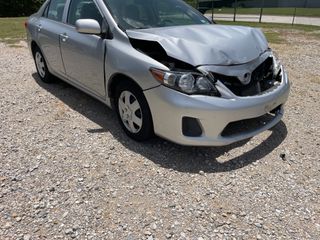 2013 Toyota Corolla L - Exterior Front Right Corner Image